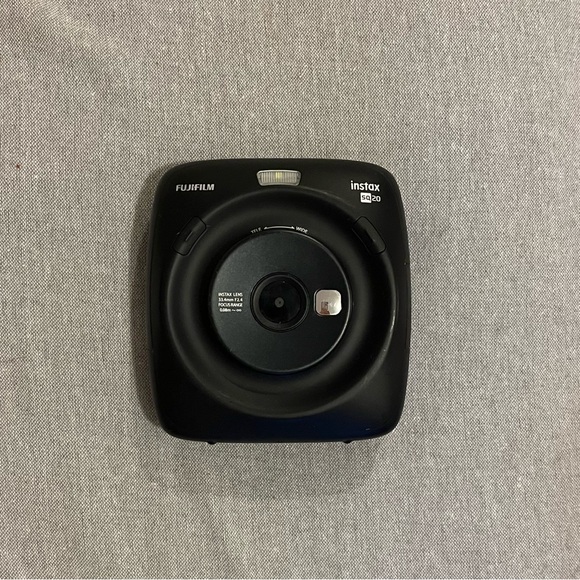 Excellent Condition Fujifilm Instant Camera Instax / Polaroid -Black Square Sq20 - Picture 1 of 3